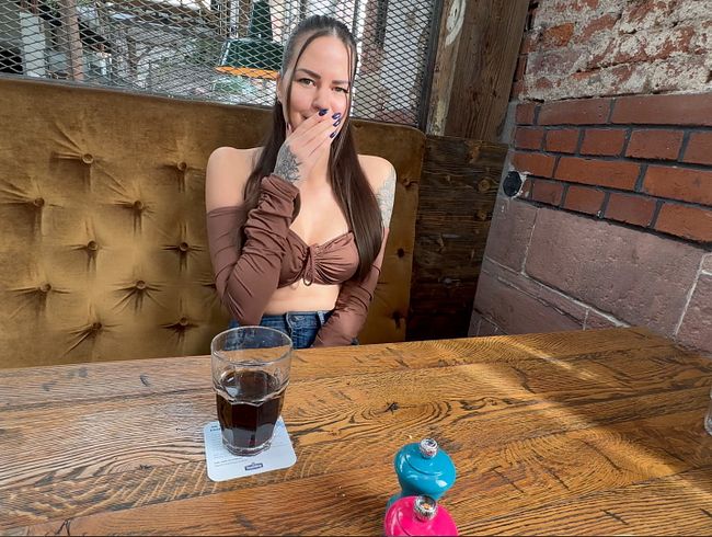 Noradevot's Porno Video: Ferngesteuert beim ersten Date - so riskant!